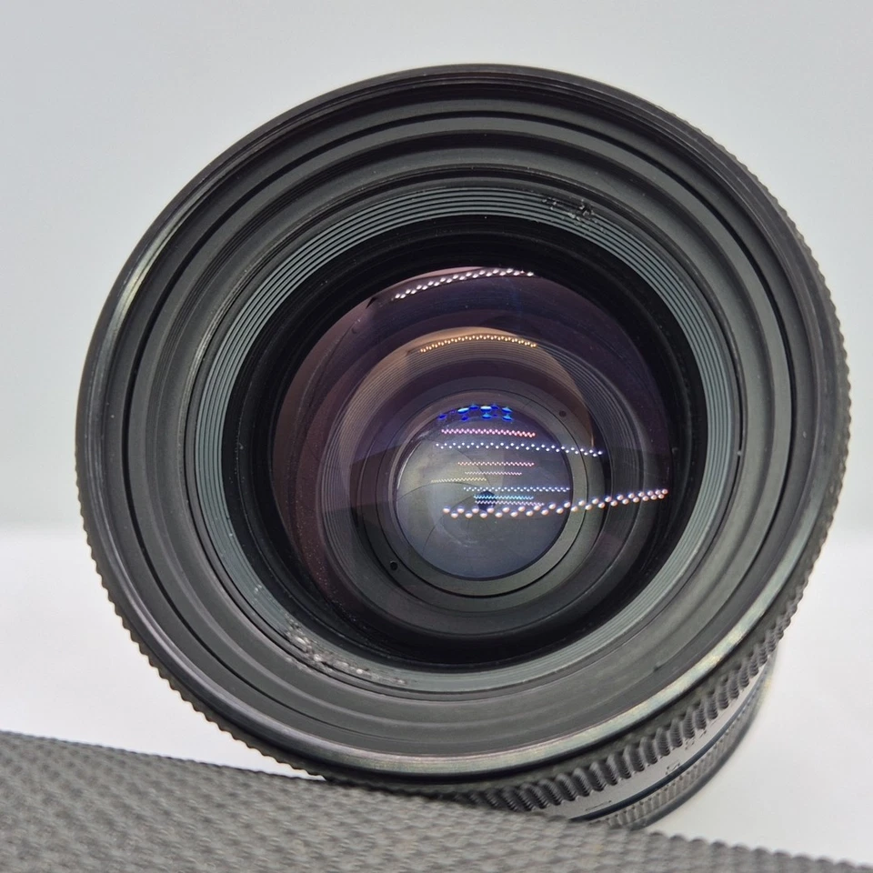 Tamron SP 35-80mm 1:2.8-3.8 CF Macro Camera Lens With Hoya 62mm UV [O] Lens - Image 2 of 4