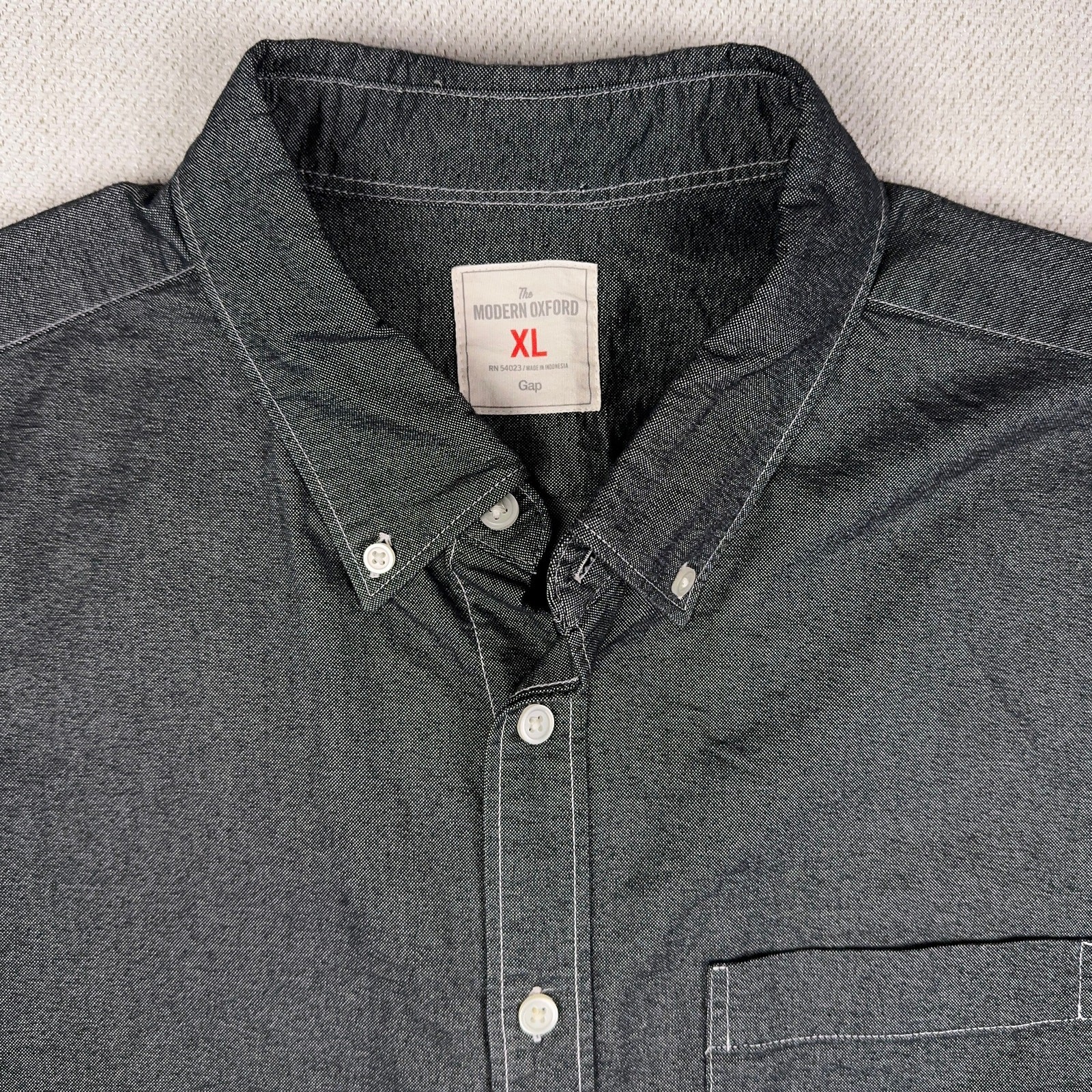 GAP Modern Solid Oxford Button Down Shirt Mens XL… - image 3