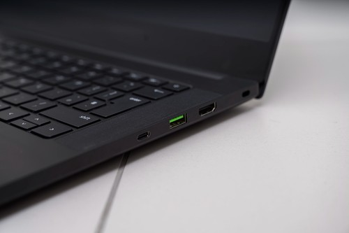 Razer Blade 14 Laptop AMD Ryzen 9 5900HX CPU, RTX 3080 GPU, 16GB RAM, 1TB SSD - Picture 9 of 19