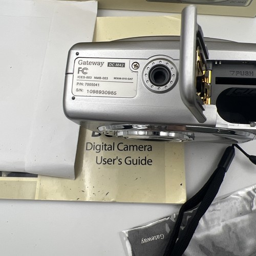 Gateway DC-M42 4.0mp Digital Camera W/ Lens Cover Tested - Picture 13 of 18