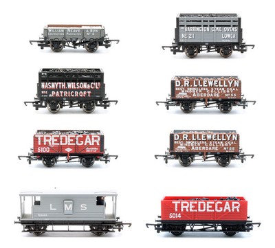 SPUR ''OO'' VON HORNBY 8 VERSCHIEDENE 1X LMS BREMSWAGEN & 7X WAGEN