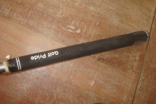 Cleveland Niblick 42 Degrees Right Handed Chipper Graphite "NEW GRIP" - Picture 7 of 8