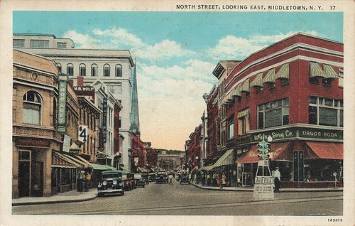 POSTAL North Street, Looking East, Middletown, NY - Lino ~ Coches antiguos, farmacia - Imagen 1 de 2