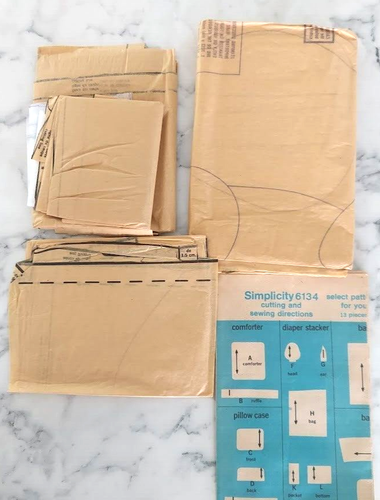 VINTAGE SIMPLICITY PATTERN #6134--BABY'S ROOM DECOR CUT - Picture 2 of 4