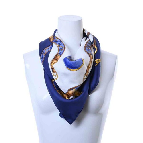 HERMES Schal Carre 90 blau, weiß, Seide gebraucht Vintage selten - Bild 15 von 24