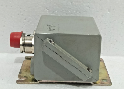 DANFOSS EMP2 084G2144 PRESSURE TRANSMITTER NEW FAST SHIPPING - Picture 6 of 9