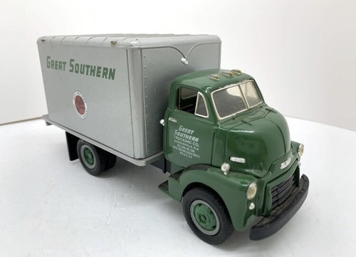 1:34 First Gear 1952 GMC Truck Dry Goods Van No.19-1031 Great Southern. - Picture 1 of 11