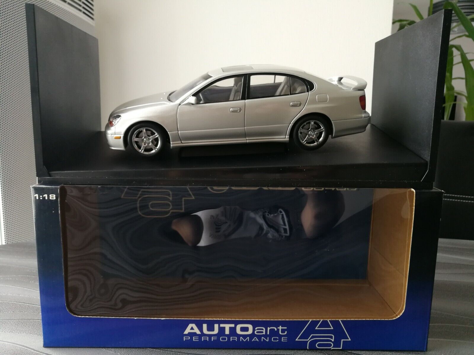 1/18 LEXUS GS 400 - AUTOART Performance / 70042 - Photo 7/8