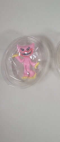 Poppy Playtime Kissy Missy Collectable Figure Pink 3" Tall Open Package - Picture 2 of 3