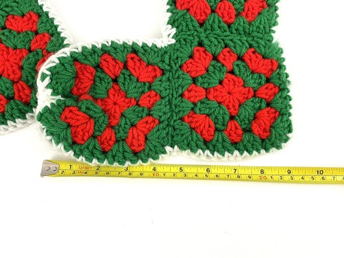 Christmas Stocking Crochet Granny Squares Holiday Handmade Red Green Vintage - Imagen 6 de 8