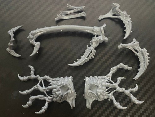 Warhammer 40k Haruspex Lengua de agarre + piezas de mandíbula, falta diente inferior, sin usar - Imagen 1 de 2