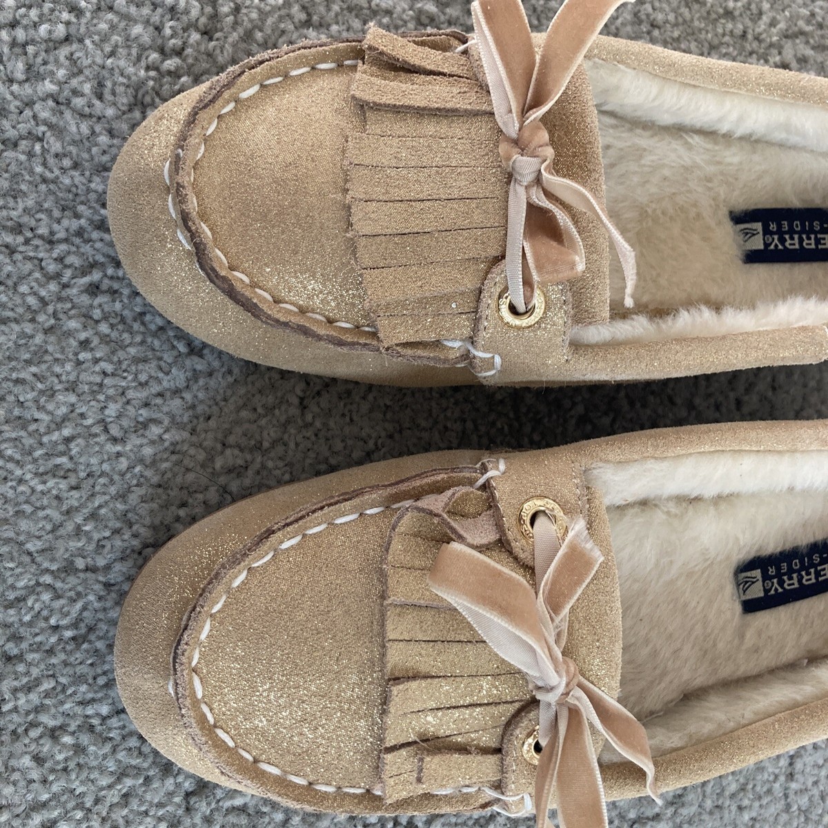 Women s Sperry Top Sider Faux Fur Lined Slipper Shoes Sz 7M Beige Metallic Gold