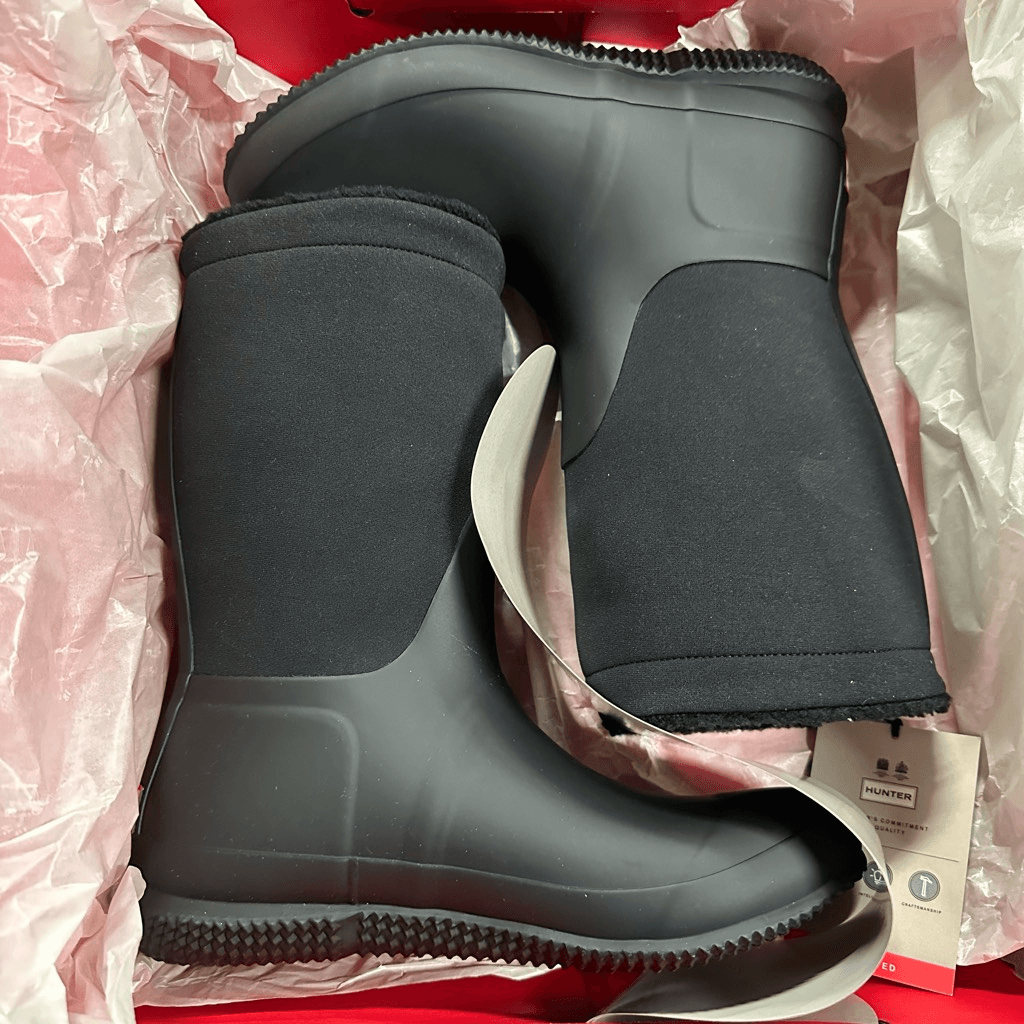 The Roll Top Sherpa Boot by Hunter in Black – Shoes 'N' More