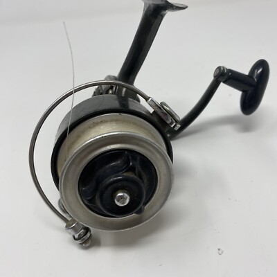 Shakespeare 2210 II Vintage Ball Bearing Spinning Reel from