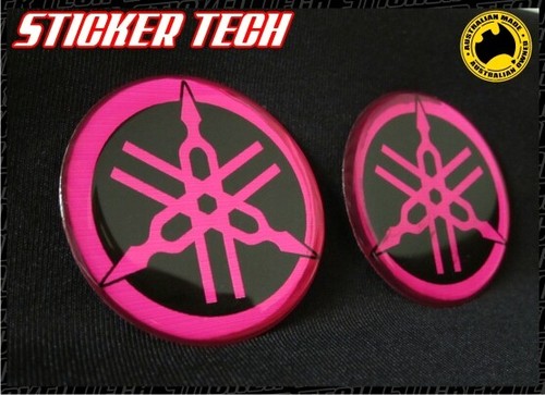 2X PINK AND BLACK YAMAHA FORK FUEL TANK M1 R1 R6 YZF YZR BADGE STICKER DECAL - Picture 1 of 2