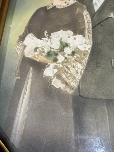 Antique Convex Wooden Frame Couple 12x18 Bride & Groom Photo Inside Beautiful - Picture 11 of 11