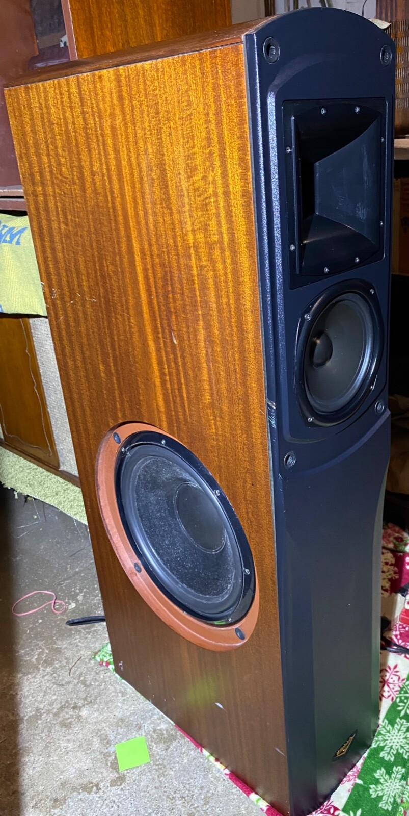 Klipsch KSP300 with 12" Powered Subwoofers, Horns, Midranges Tower