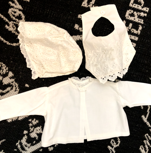 Vtg Antique White EMBROIDERED EYELET Button BABY BIB Doll Handmade Lined - Picture 7 of 7