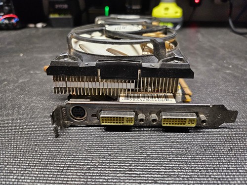 XFX Nvidia GeForce 9800GT 512MB DDR3 Video Card - Accelero Twin Turbo Pro Cooler - Picture 4 of 11