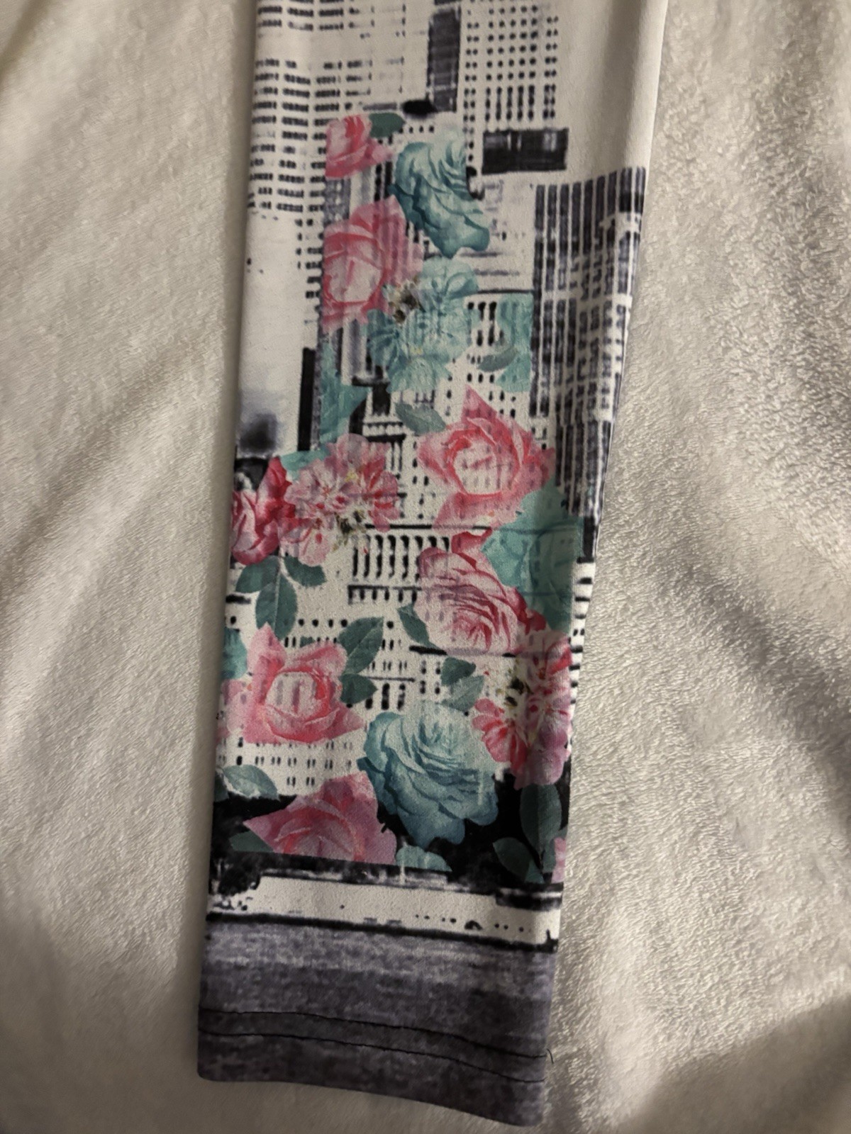 Picture 5 of 24