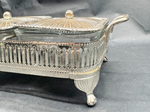 PIATTO DA PORTATA DOPPIO PLACCATO ARGENTO VINTAGE CON INSERTI IN VETRO E VASSOIO CON MANICO - Foto 4 di 13