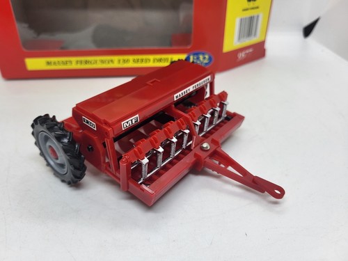 Britains Farm Tractor Massey Ferguson Seed Drill 9577 Boxed, - Imagen 6 de 7