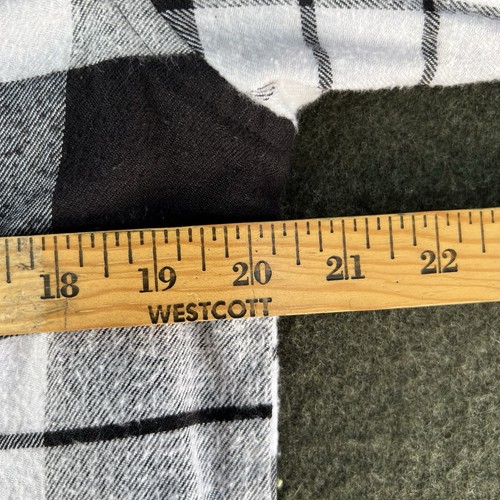 AC/DC Check Plaid Flannel Button Down Shirt Mens Medium Black White - Picture 5 of 11