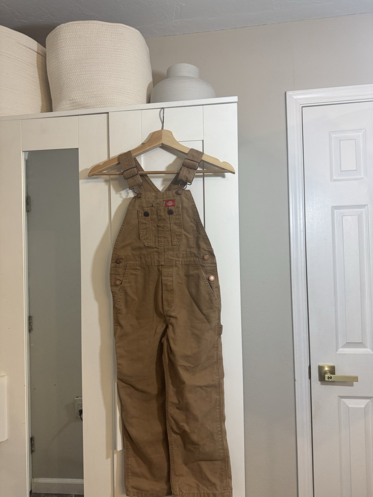 Picture 3 of 16