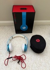 Beats by Dre Solo HD Wired Headphones w/case box inserts - WORKING
