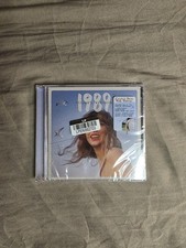Taylor Swift 1989"Taylor's Version" Crystal Skies Blue Edition(CD)"CRACKED CASE"