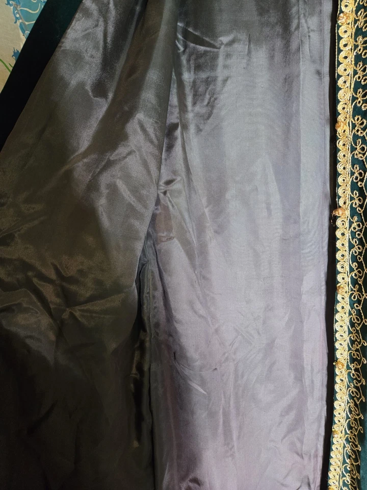 Vtg Hand Stitched Caftan Robe Moroccan Green Velvet S /M TALL, Satin Lined  - Image 4 of 4