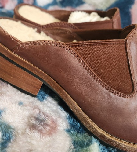 UGG Australia Mules Black Leather Sheepskin lined Clogs Slip On Shoes 5505 8.5 - Picture 4 of 22