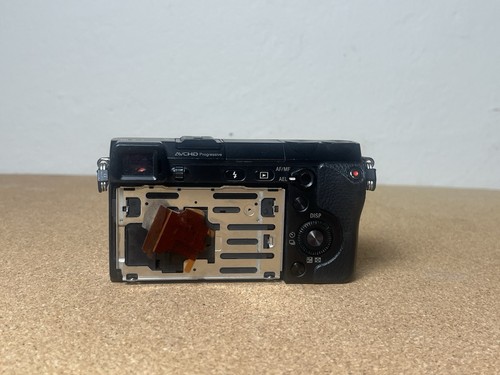 Sony Alpha NEX-7 24MP fotocamera digitale nera (solo corpo senza schermo) LEGGERE PARTI - Foto 2 di 7