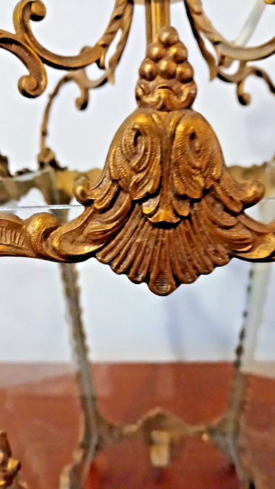 Lanterna estilo Louis XVI dourada clara - Imagem 2 de 4