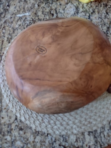 EUC Wooden Bowl, Decorative crafted hand made, 11.5" x 11" Indonesian - Picture 8 of 8