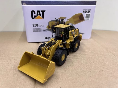 Caterpillar Cat 982 Wheel Loader 1/50 Metal Model DieCast Masters DM85685 Model - Picture 4 of 5