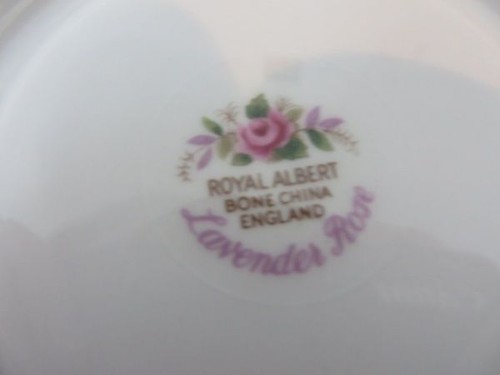 Royal Albert Lavender Rose Dinner Plate England Pink White - Picture 5 of 5
