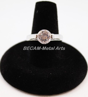 Round Cut Stainless Steel New Version Ladies Engagement Wedding Ring