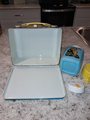 1982 Mr Merlin Lunch Box & Thermos * Vintage * Metal Lunchbox tin kit pail - Picture 3 of 5