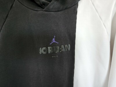 Air Jordan Men's Size XL Black White Pullover Hoodie Sweater Air Jordan Men's Size XL Black White Pullover Hoodie Sweater