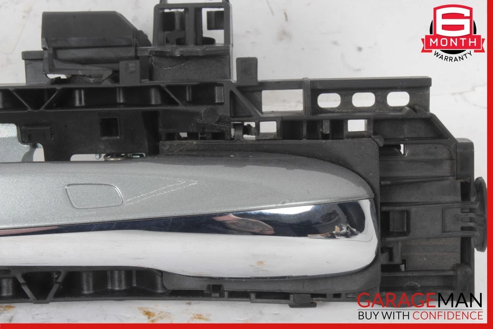 Manija de puerta exterior sin llave delantera derecha plateada OEM 15-20 MERCEDES W205 C300 Foto 3 de 4