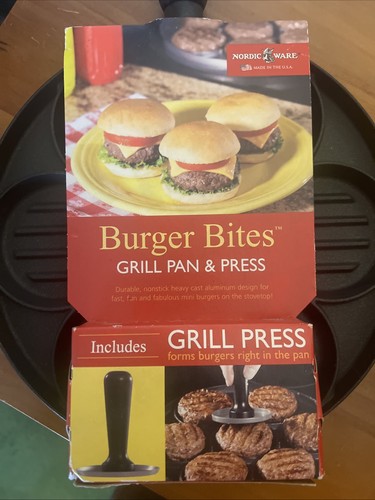 Sartén y prensa para mordeduras de hamburguesa Nordic Ware - Imagen 2 de 3