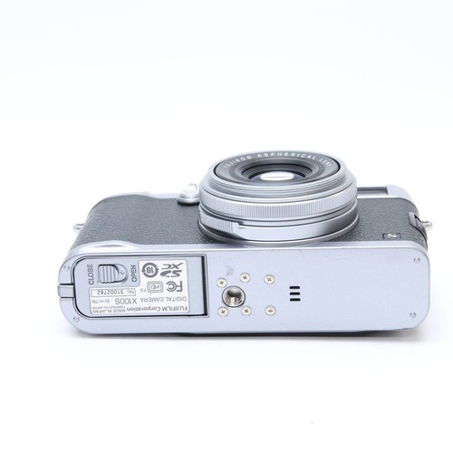 Fujifilm Fuji X100S Silver Digital Camera Shutter Count 3800 - Picture 6 of 12