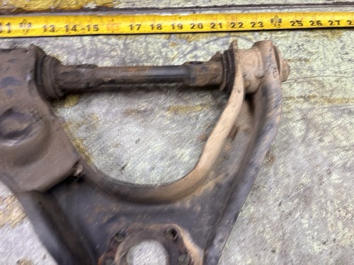 1994-1997 NISSAN PICKUP 2WD Right Passenger Side Up per Control Arm - Picture 3 of 17