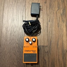 Boss DS-1 Electric Guitar Distortion Effect Pedal
