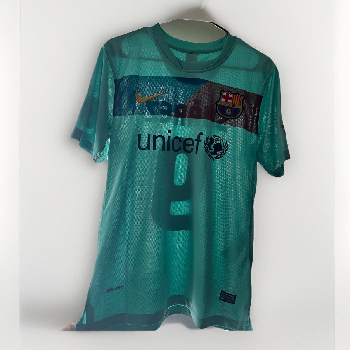 【激レア】FC Barcelona 2010/2011シーズン　アウェイＳサイズ 激レア】FC Barcelona 2010/2011シーズン アウェイSサイズ