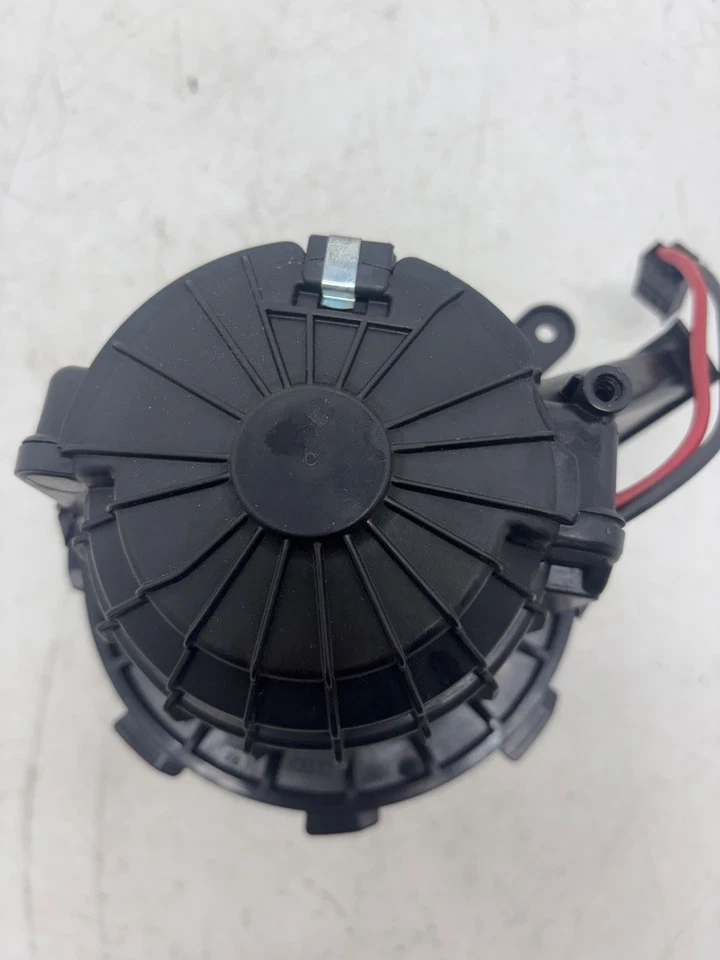 Audi A5 Sportback MK1 FL (2011-2016) Heater Blower Motor Fan 8T2820021 - Image 4 of 4