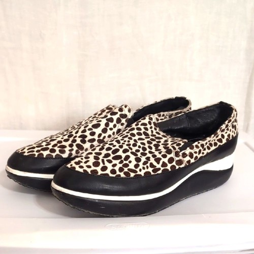 Donald Pliner beige Plateau-Slipper Gepardenmuster Kalbshaar Größe 11