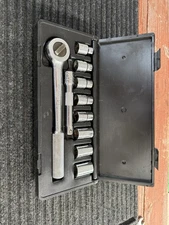 S-K  SKTools METRIC 1/2" Dr. 12 Pt.  Ratchet & Socket Set w/Box