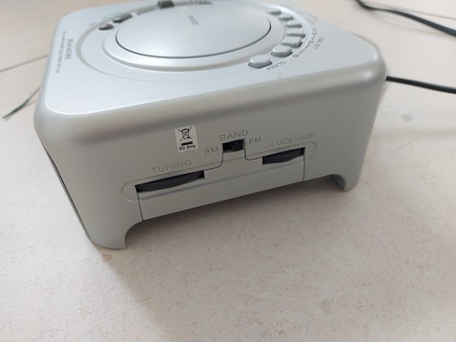Sony ICF-C317 DREAM MACHINE AM/FM Radio Alarm Clock - Picture 6 of 6